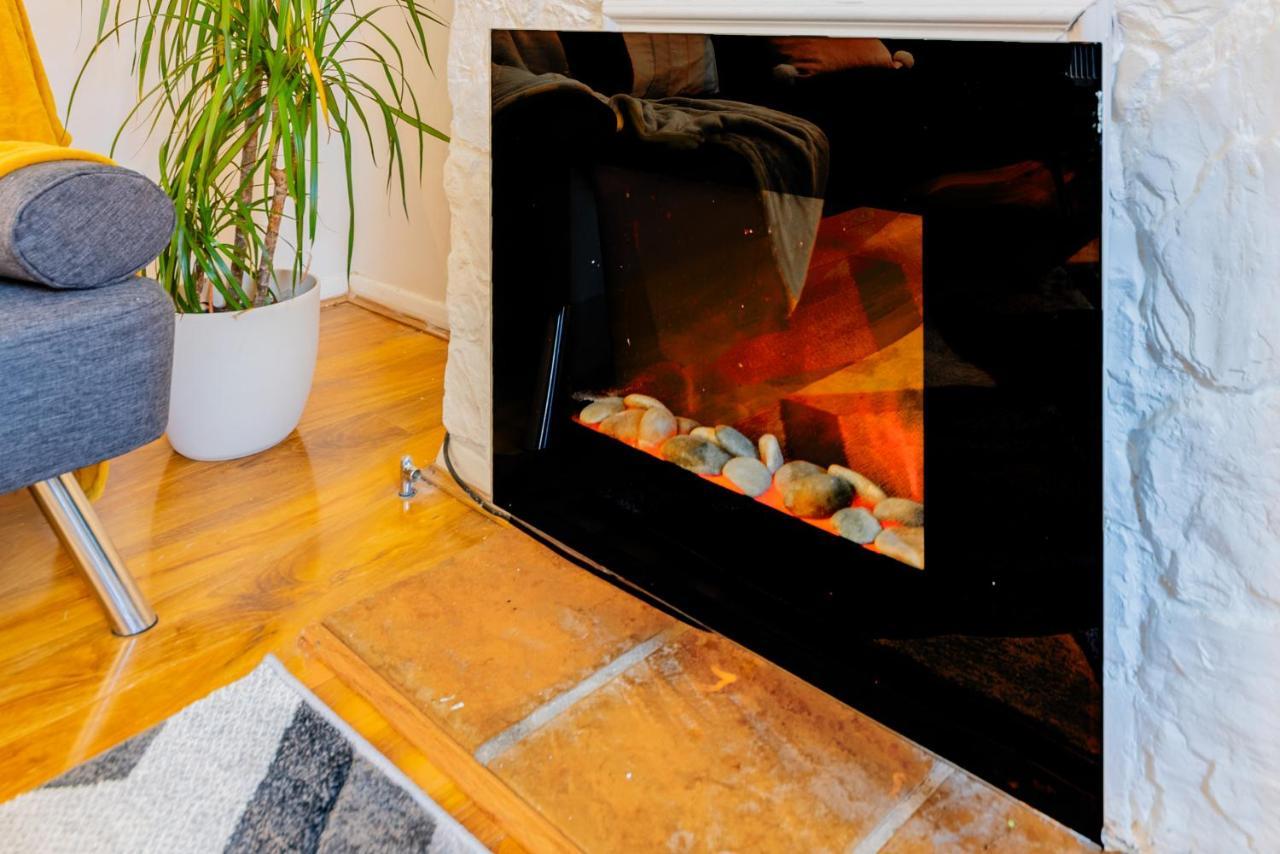 Stylish 3-Bed Terraced House With Wi-Fi Διαμέρισμα Τσάταμ Εξωτερικό φωτογραφία